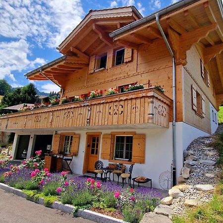 Large Deluxe Studio For 2 - Chalet Lovo Lenk im Simmental Exterior foto