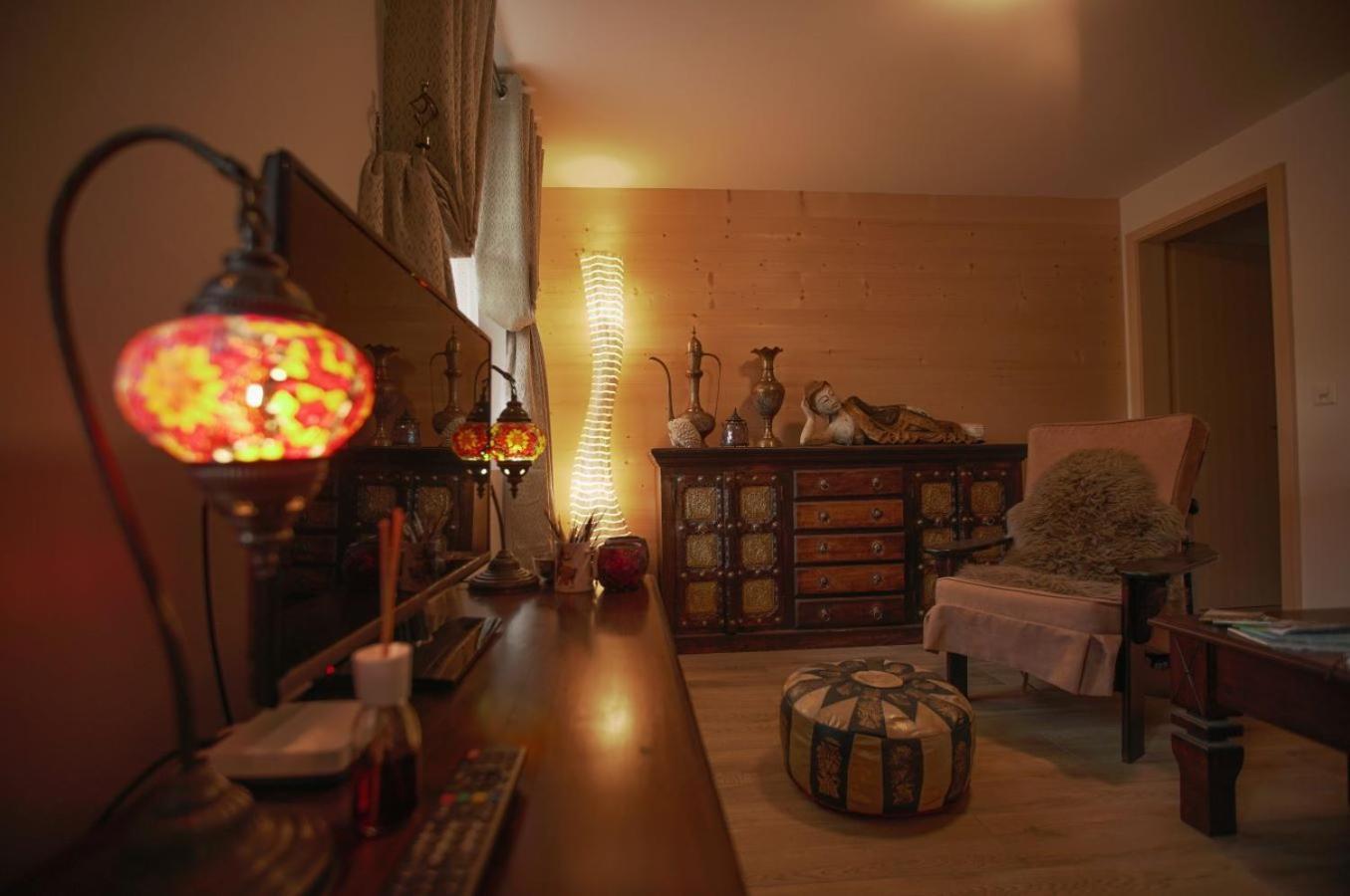 Large Deluxe Studio For 2 - Chalet Lovo Lenk im Simmental Exterior foto