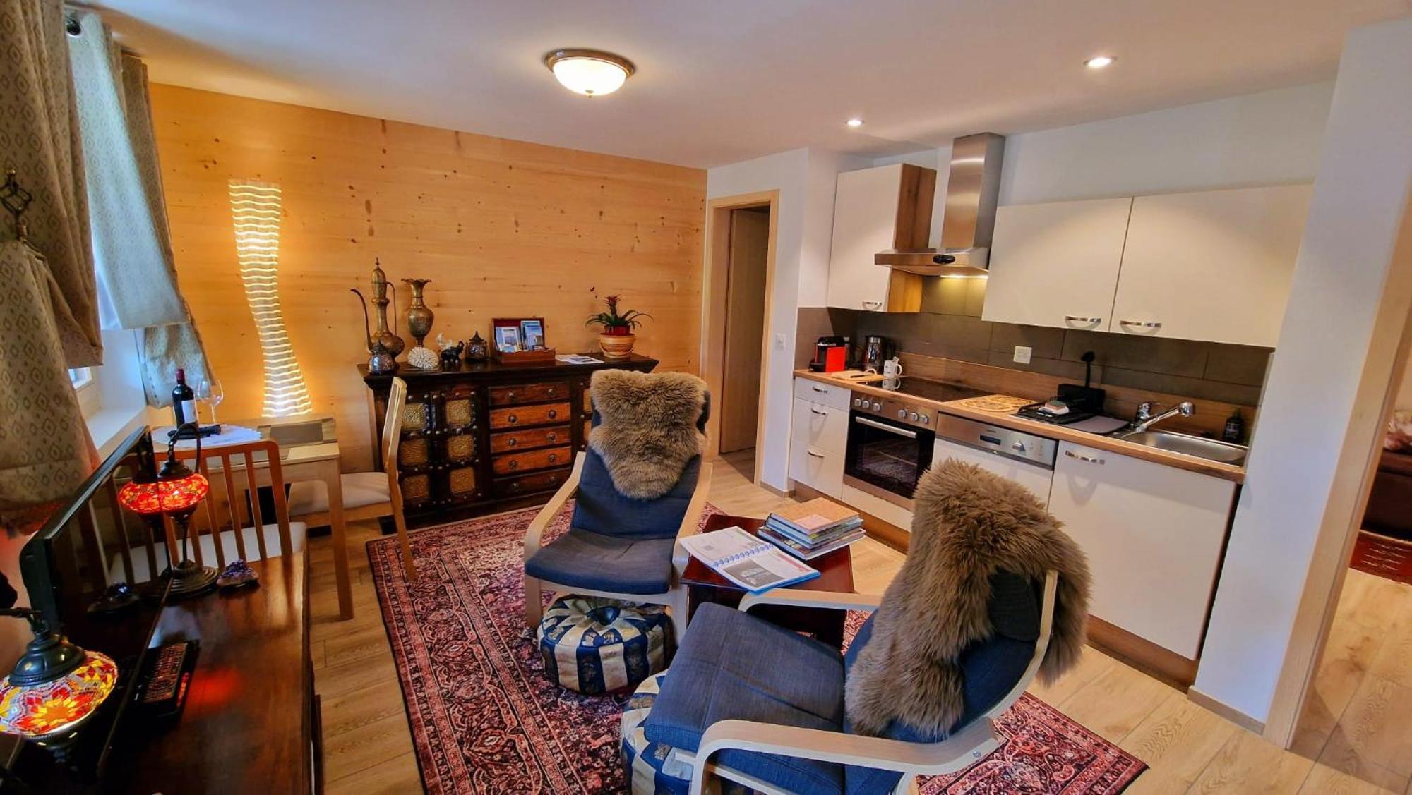 Large Deluxe Studio For 2 - Chalet Lovo Lenk im Simmental Exterior foto